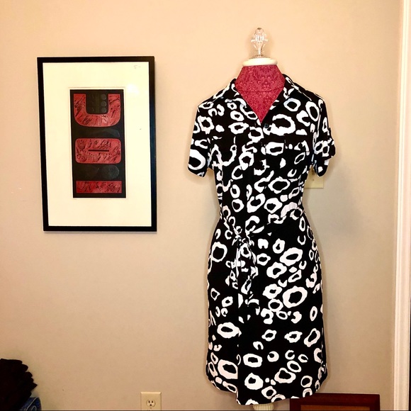 Womans wrap dress. EUC - Picture 1 of 11